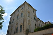 Il castello Cavour  ala est.